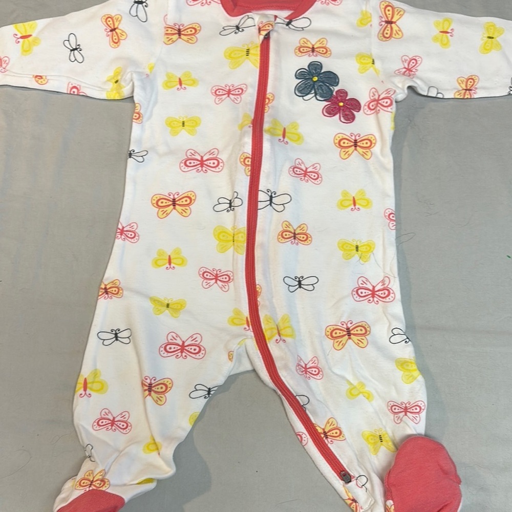 Tuffy - floral Print Baby Onesie/sleeper - Picture 4 of 4